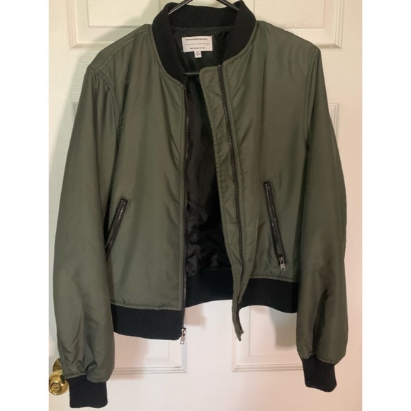 Kendall + Kylie Green Bomber Jacket - Picture 3 of 5